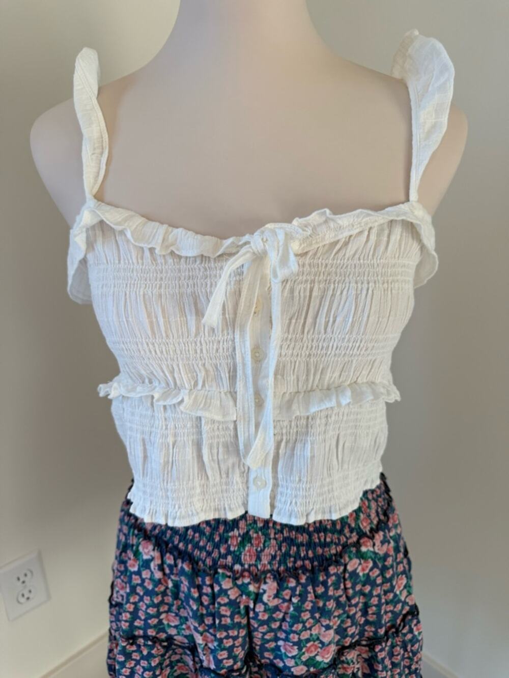 American Eagle Outfitters White 100% Cotton Smocked Ruffle Tie-Front Crop Top